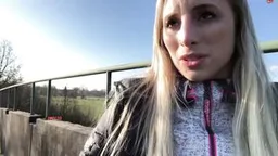Public Piss auf über auf der Schnellspur mit HannaSecret