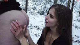 Herrlicher LESBEN SPAß IM WALD, hoffentlich hat uns keiner gesehen!!! mit Marie_Hardon