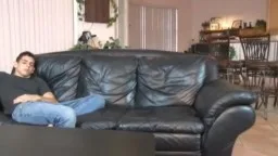 Geile Teenfotze treibt es mit Ihrem Bruder