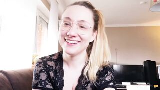 Meine nackten Brüste! Ich habe ein 2. Video für euch! mit Emma-Berg